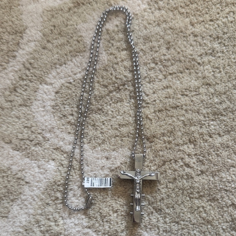Men's Edforce structure Stainless Steel cross necklace NEW